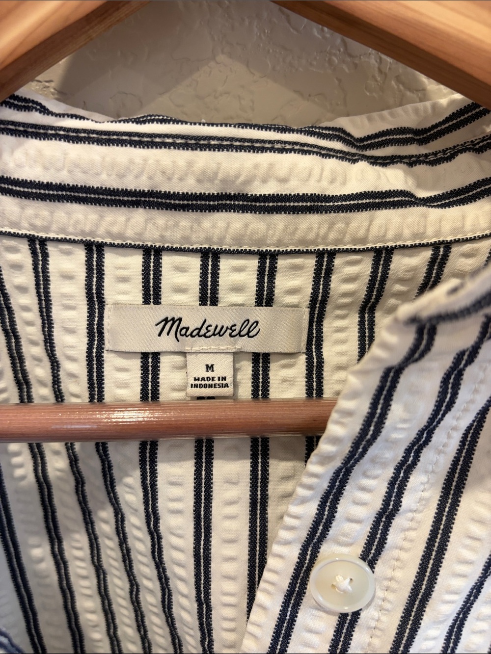 Madewell button down cropped shirt - Picture 2 of 3